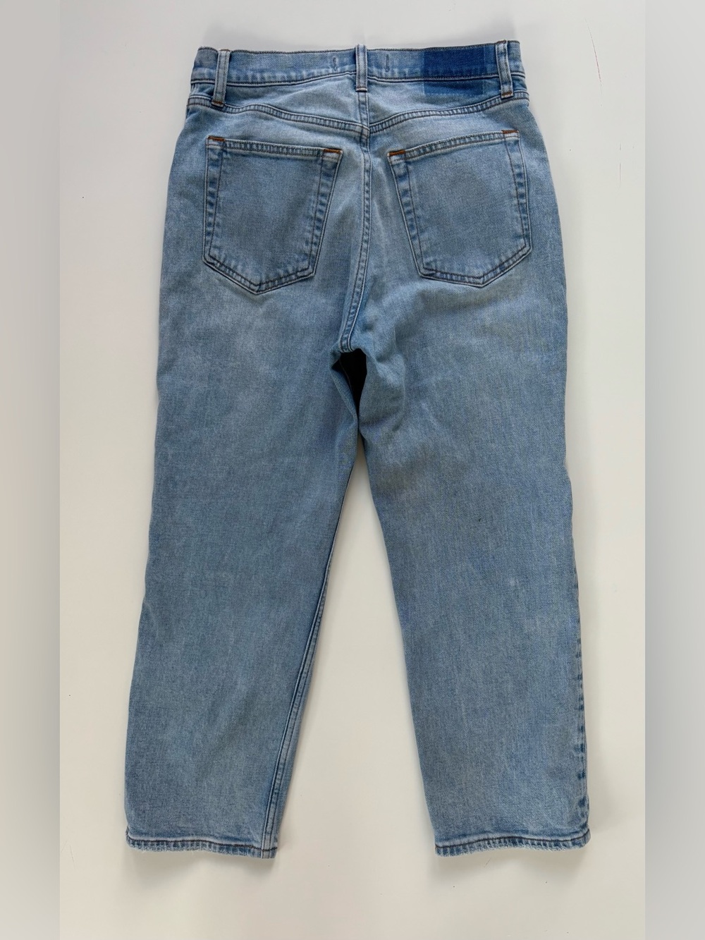 Abercrombie & Fitch Light Wash Ankle Straight Ultra High Rise Size 8S or 29 - Picture 3 of 10